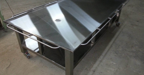 стол из нерж стали для технич нужд